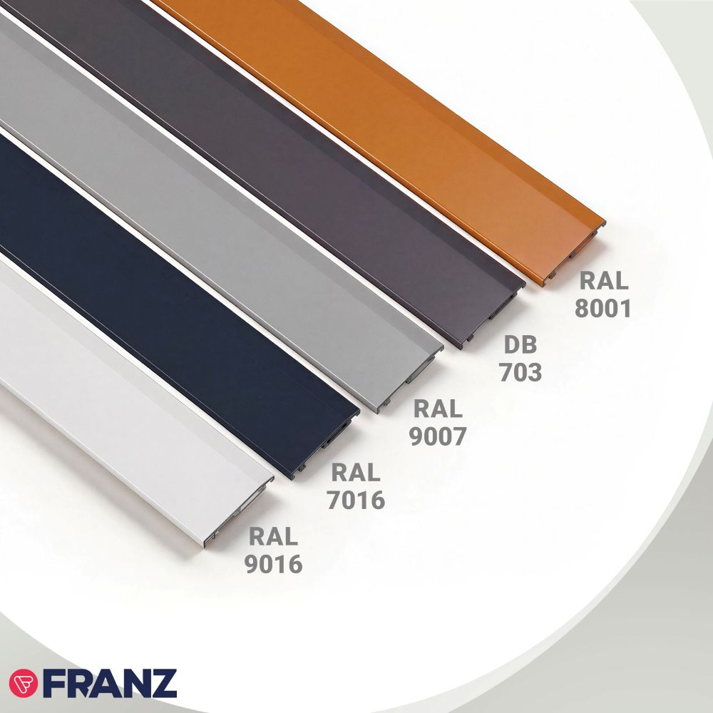 Farbvarianten des Fliegengitter Fenster Slim in Weiß RAL 9016, Anthrazit RAL 7016, Graualuminium RAL 9007, DB 703 und Ocker RAL 8001